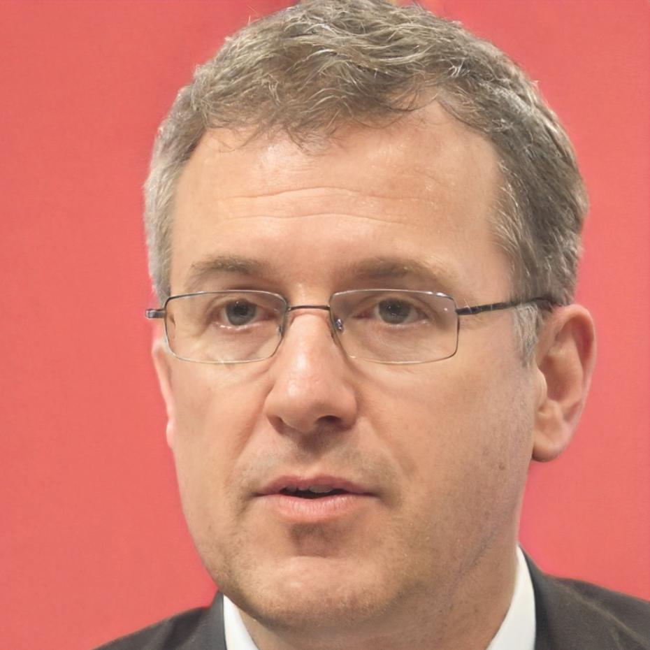 Portrait of Leif Voclain, head of education at quentolavri